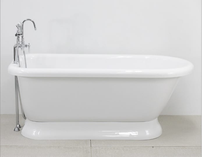 65 Flat Top Pedestal Tub